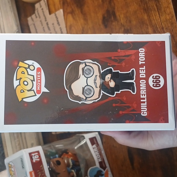 Funko Pop! Director GUILLERMO DEL TORO Vinyl Figure - Black and Brown - Picture 7 of 8